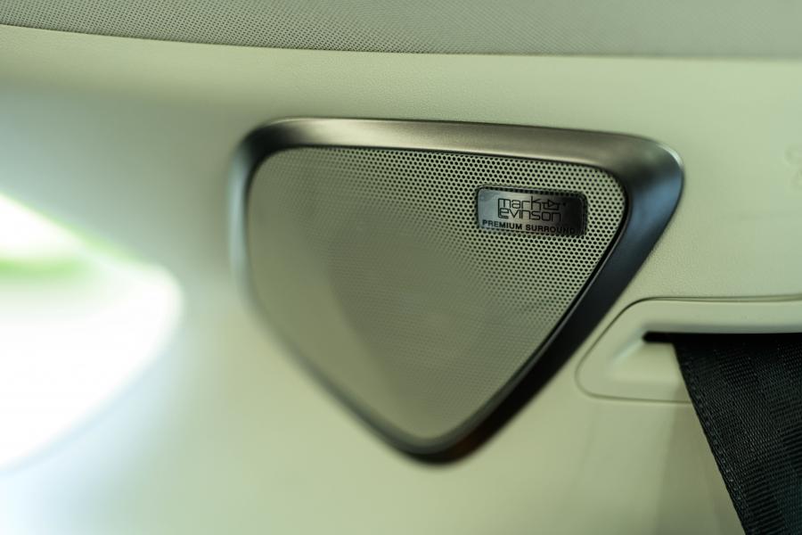 Детали интерьера Lexus CT200h 2019 года  (JP) (фото 11 из 27)